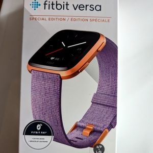 Fitbit Versa Special Edition